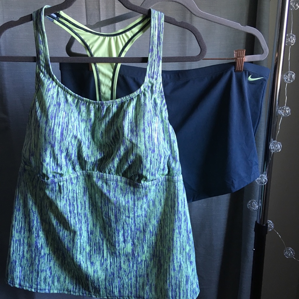 Nike NWT Two piece swimming suit!